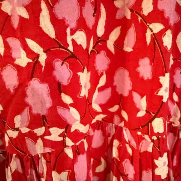 Elegant Red Patterned Maxi Dress - Picture 5 of 5